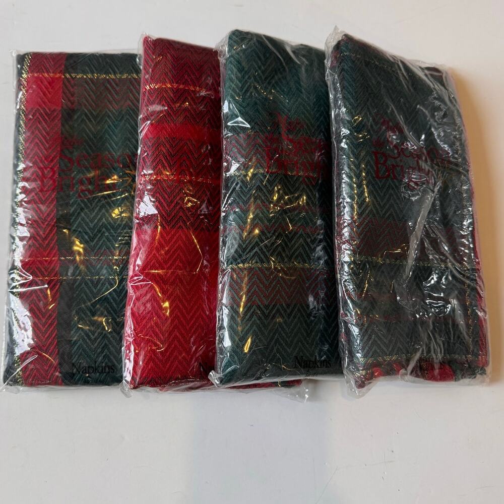 Lot of 4- 4pk Holiday Linen Napkins Red/Green Plaid New in Package